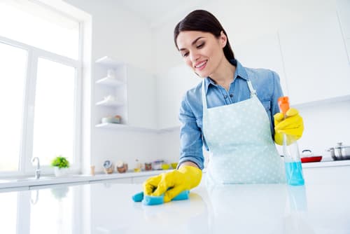What are the benefits of having a clean house