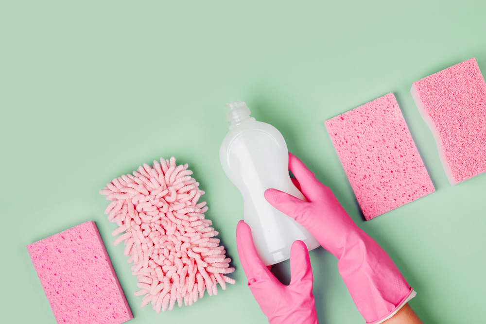What shows that a cleaning company is unprofessional?